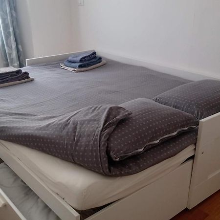 Casa Renova, Intero Appartamento, 2 Camere, Max 4 Ospiti, Trieste Zona Storica Exterior foto
